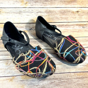 OTBT Womens Black Leather Colorful Thread Yarn Magic Mary Jane Flat Shoes 10M